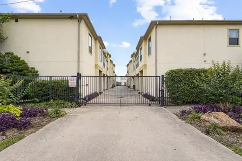 926 Lester Street Houston TX 77007