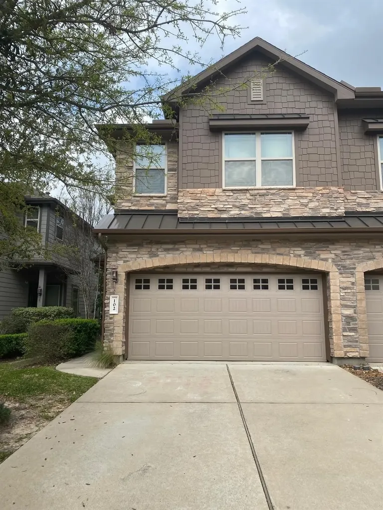 102 Aventura Place The Woodlands TX 77389