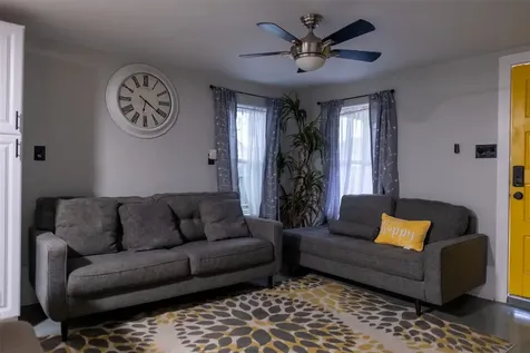 4017 Avenue M Down Galveston TX 77550