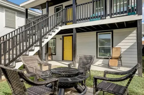 4017 Avenue M Down Galveston TX 77550