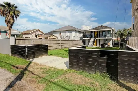 4017 Avenue M Down Galveston TX 77550