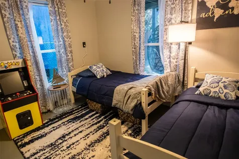 4017 Avenue M Down Galveston TX 77550