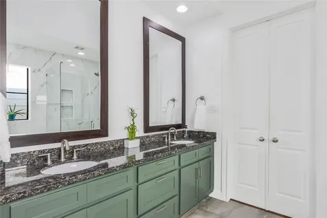 8817 Lakeshore Bend Drive Houston TX 77080