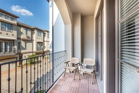 8817 Lakeshore Bend Drive Houston TX 77080