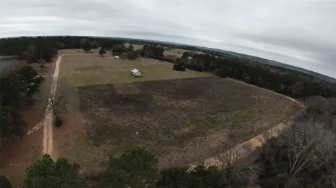 712 County Road 2305 Grapeland TX 75844