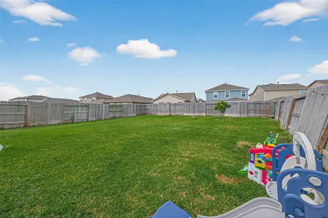 15627 Tawny Stark Drive Houston TX 77044