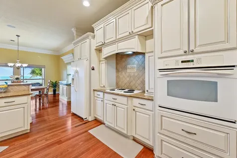 11610 Cedar Gully Road Beach City TX 77523