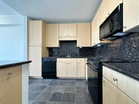 3505 Sage Road 2403 Houston TX 77056