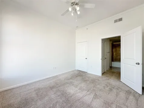 3505 Sage Road 2403 Houston TX 77056