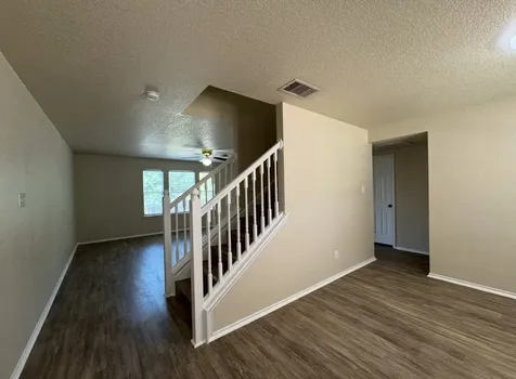 619 Mathis Meadow San Antonio TX 78251