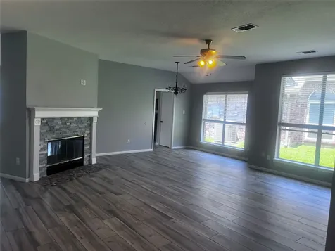 1810 Village Court Lane Rosenberg TX 77471