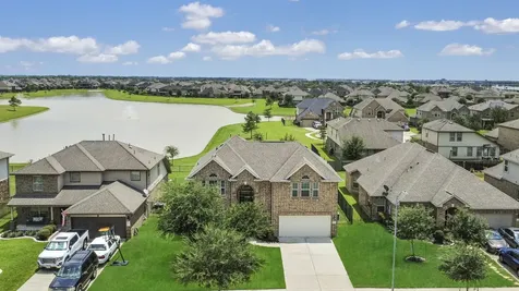 9815 Shimmering Lakes Drive Rosharon TX 77583