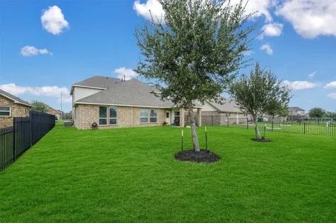 9815 Shimmering Lakes Drive Rosharon TX 77583