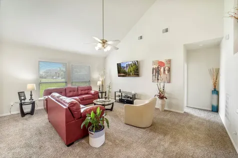 9815 Shimmering Lakes Drive Rosharon TX 77583