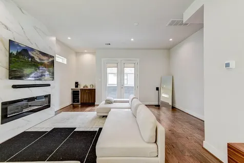 5857 Dolores Street Houston TX 77057