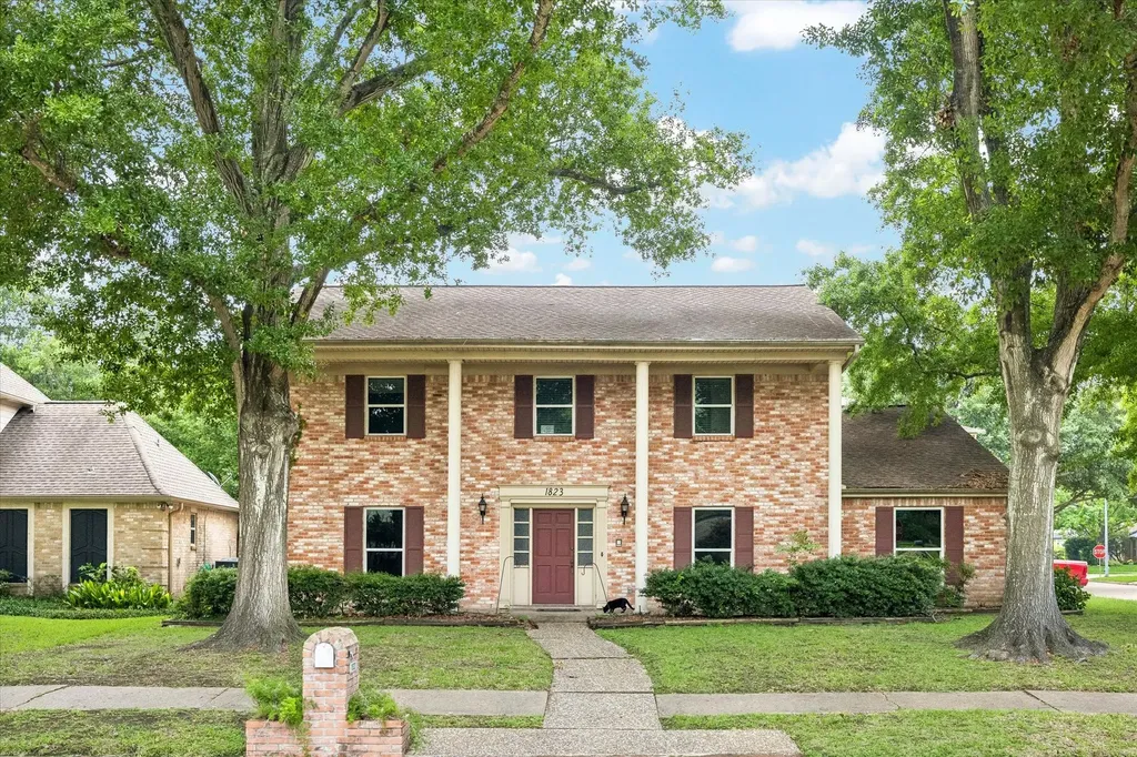 1823 Valley Vista Drive Houston TX 77077