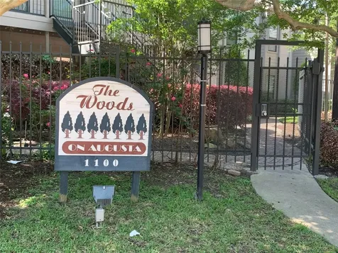 1100 Augusta Drive 18 Houston TX 77057