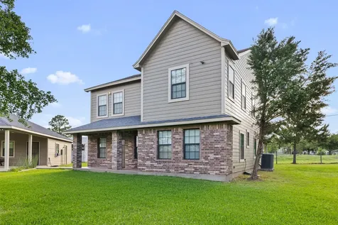 10269 Highway 90 Bedias TX 77831