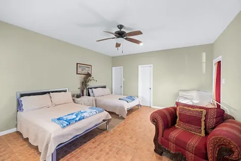10269 Highway 90 Bedias TX 77831