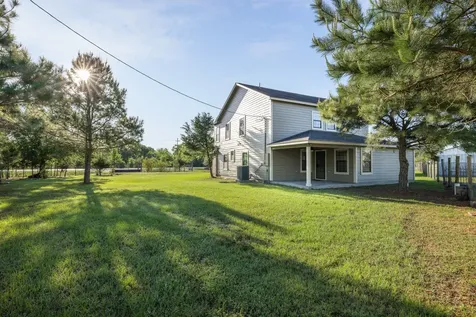 10269 Highway 90 Bedias TX 77831
