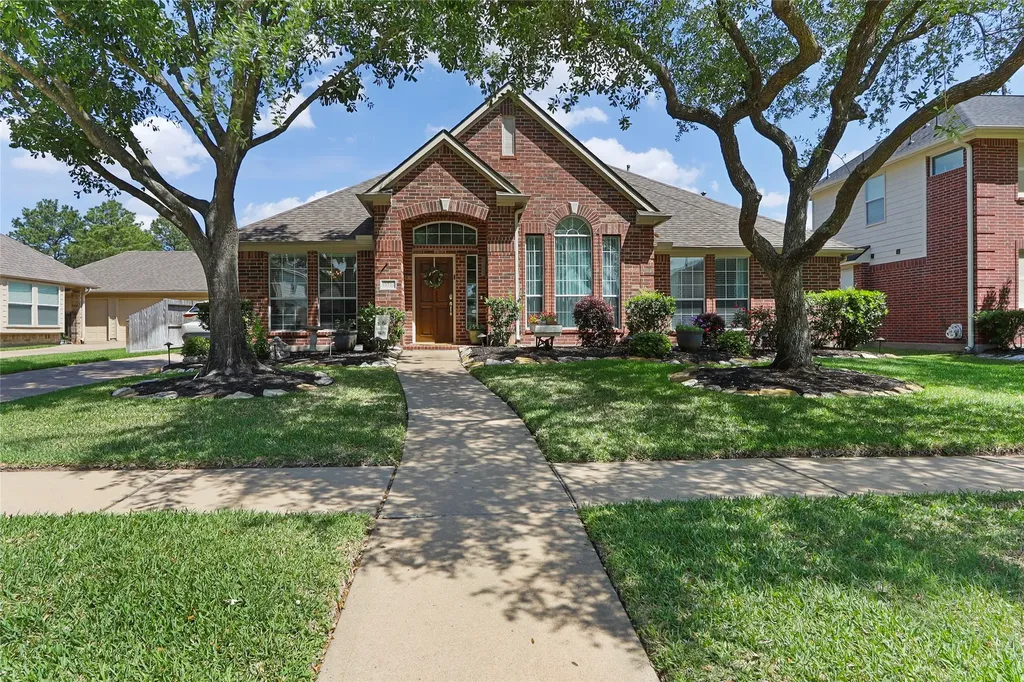 15714 Spring Trail Houston TX 77095