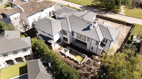 5324 Holly Springs Drive Houston TX 77056