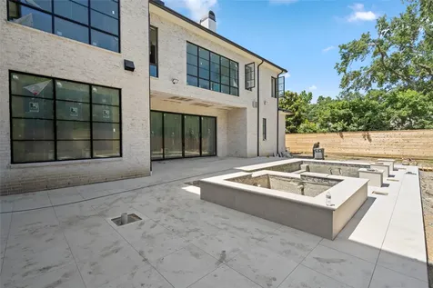5324 Holly Springs Drive Houston TX 77056
