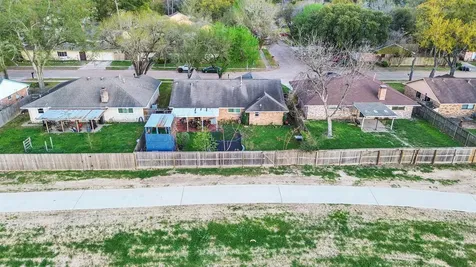 7282 Shady Corners Lane Houston TX 77040