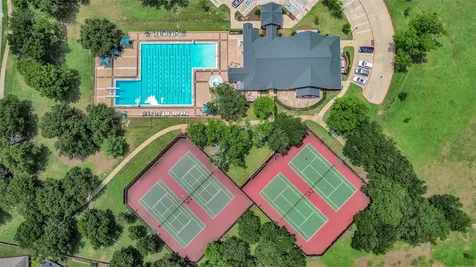 6615 High Knoll Drive Sugar Land TX 77479
