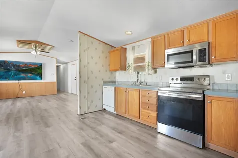 639 Reuben White Drive Crosby TX 77532