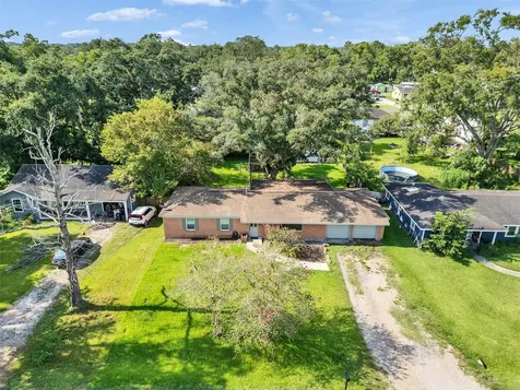 12317 23rd Street Santa Fe TX 77510