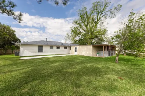 1327 Hodges Lane Wharton TX 77488