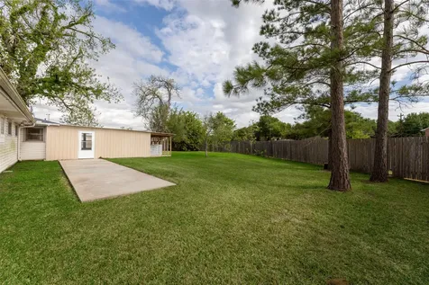 1327 Hodges Lane Wharton TX 77488