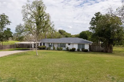 1327 Hodges Lane Wharton TX 77488