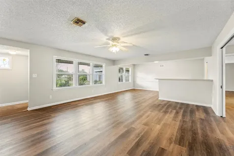 1327 Hodges Lane Wharton TX 77488