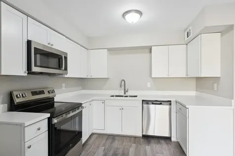 9114 Kempwood Drive 9114 Houston TX 77080
