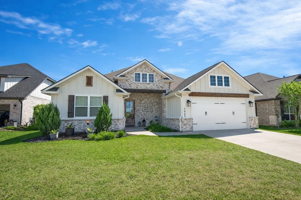 1927 Cottonwood Terrace Court College Station TX 77845
