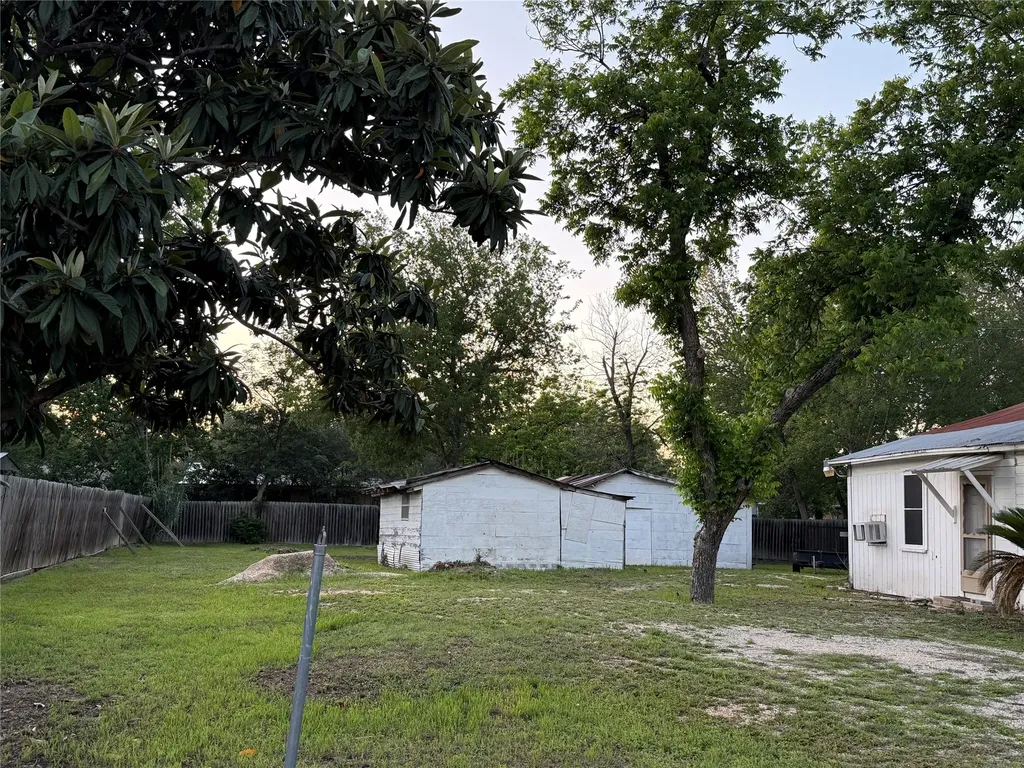 1828 W Mill Street SW New Braunfels TX 78130