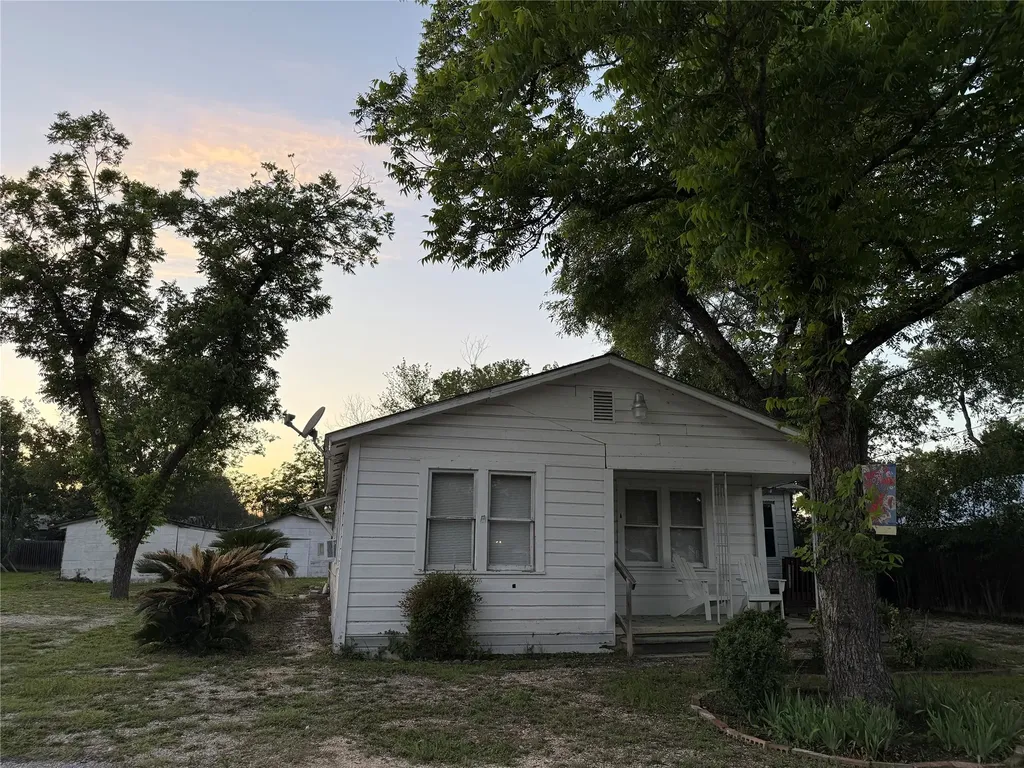 1828 W Mill Street SW New Braunfels TX 78130