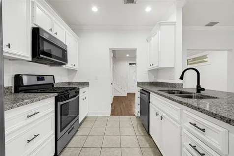 919 W 25th Street A Houston TX 77008