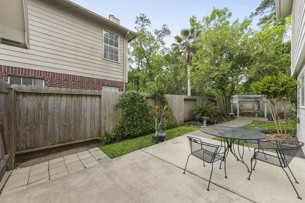 3514 Appalachian Trail Houston TX 77345