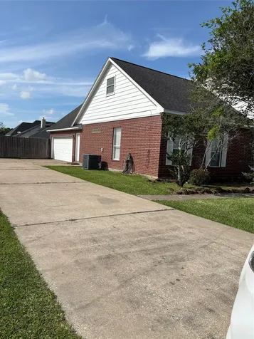 211 Oaks Grande Drive Baytown TX 77523