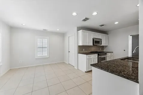 922 W Heights Hollow Lane W Houston TX 77007