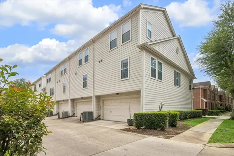 922 W Heights Hollow Lane W Houston TX 77007