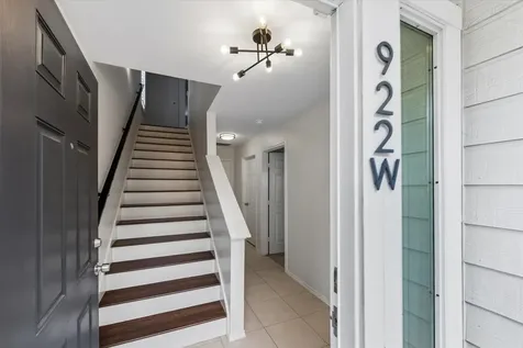 922 W Heights Hollow Lane W Houston TX 77007