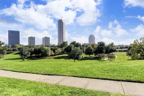 922 W Heights Hollow Lane W Houston TX 77007