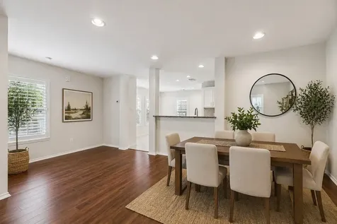 922 W Heights Hollow Lane W Houston TX 77007