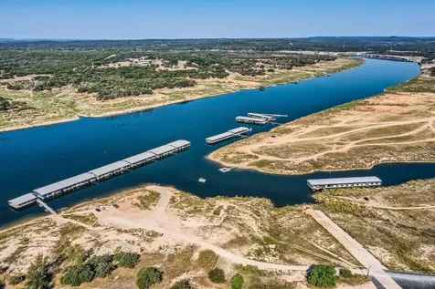 6101 Lakeshore Drive Lago Vista TX 78645