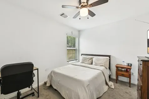852 Road 5138 Cleveland TX 77327