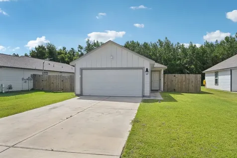 852 Road 5138 Cleveland TX 77327
